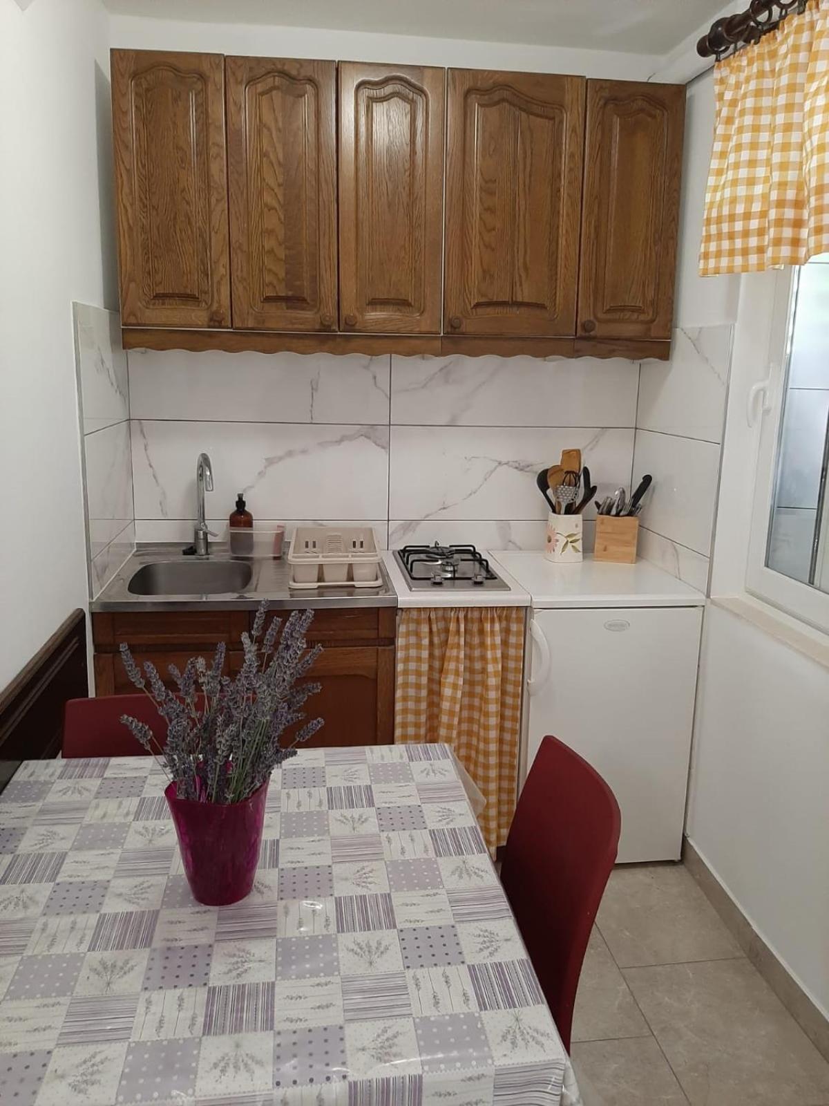 Apartments And Rooms With Parking Space Trpanj, Peljesac - 250 Bagian luar foto
